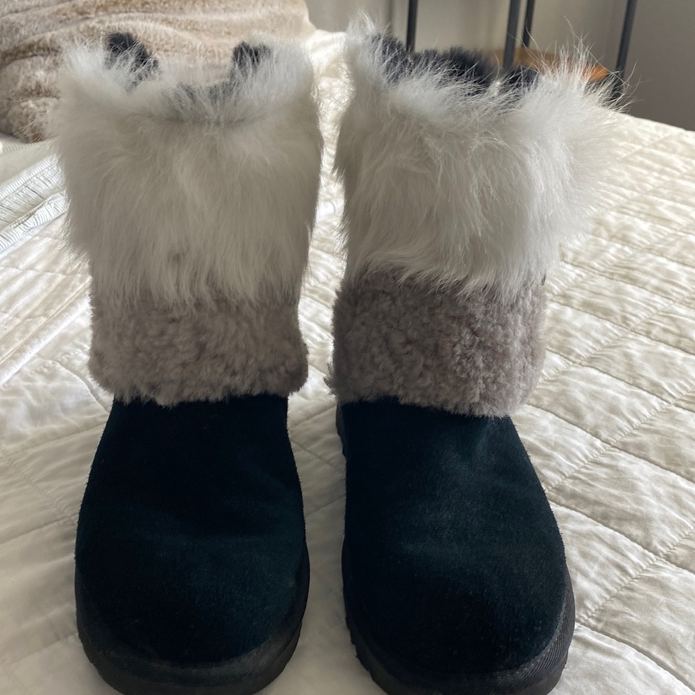 Women’s Ugg Boot, Sz 8